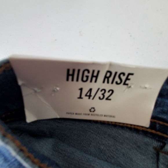 Kensie Straight Leg Seamed Hi-Rise Jeans Size 14 Cargo Style Pockets Stretch NEW - Picture 11 of 14